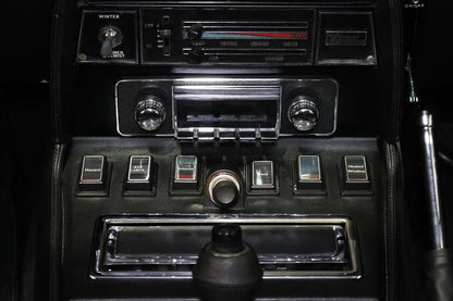 1977 Aston Martin AMV8