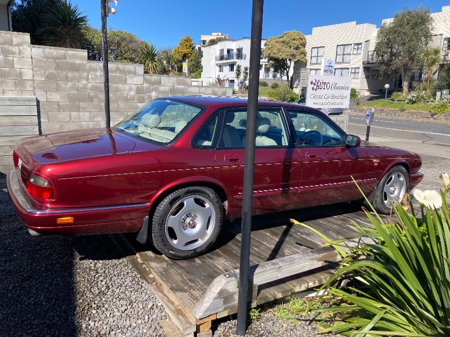 1996 Jaguar XJR