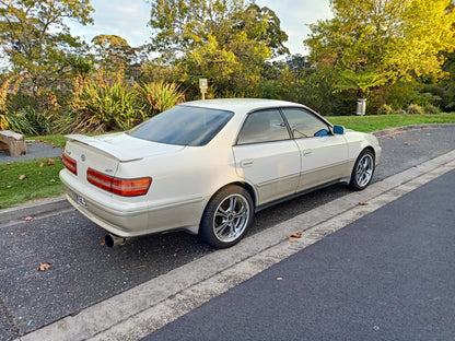 1996 Toyota Mark II Tourer V