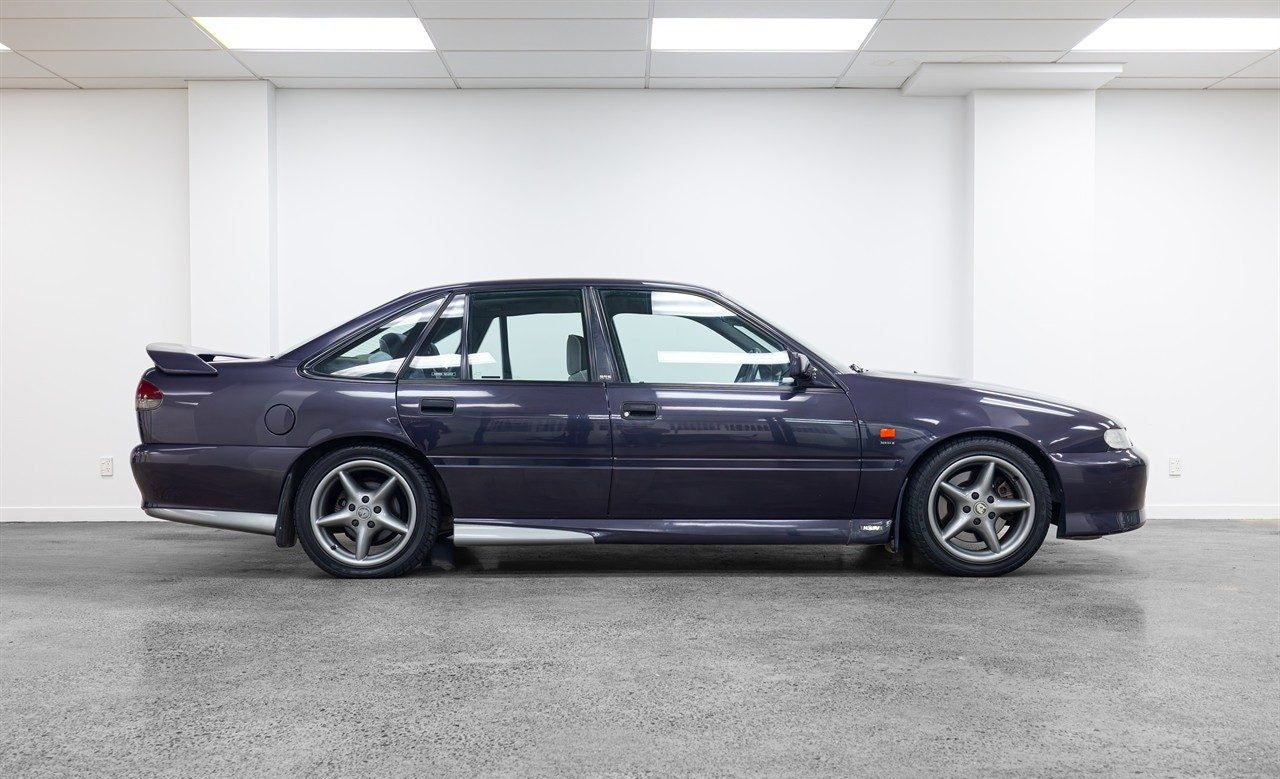 1995 Holden Commodore HSV SENATOR 215