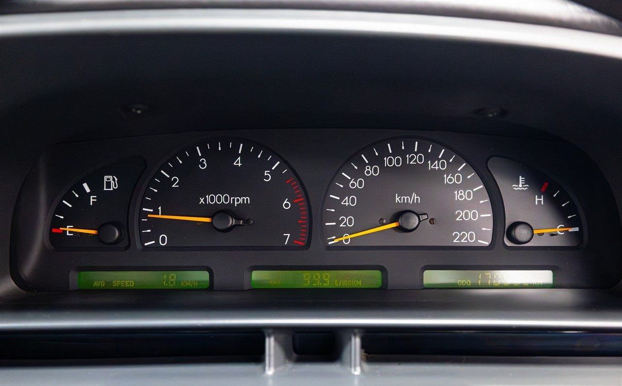 1995 Holden Commodore HSV SENATOR 215