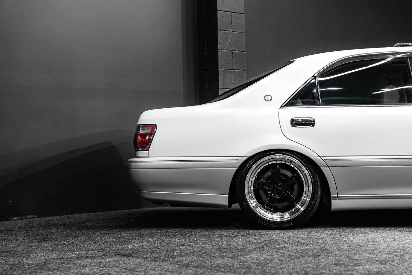 2000 Toyota Crown Athlete V | 1JZGTE - LOW KMS!