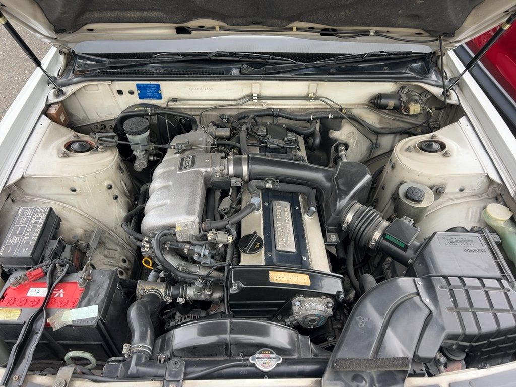 1992 Nissan Laurel MEDALIST TWIN CAM 24V