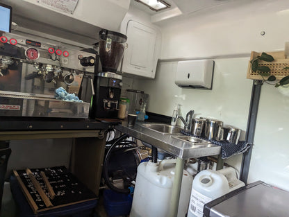 1995 Land Rover Defender Military 6X6 95