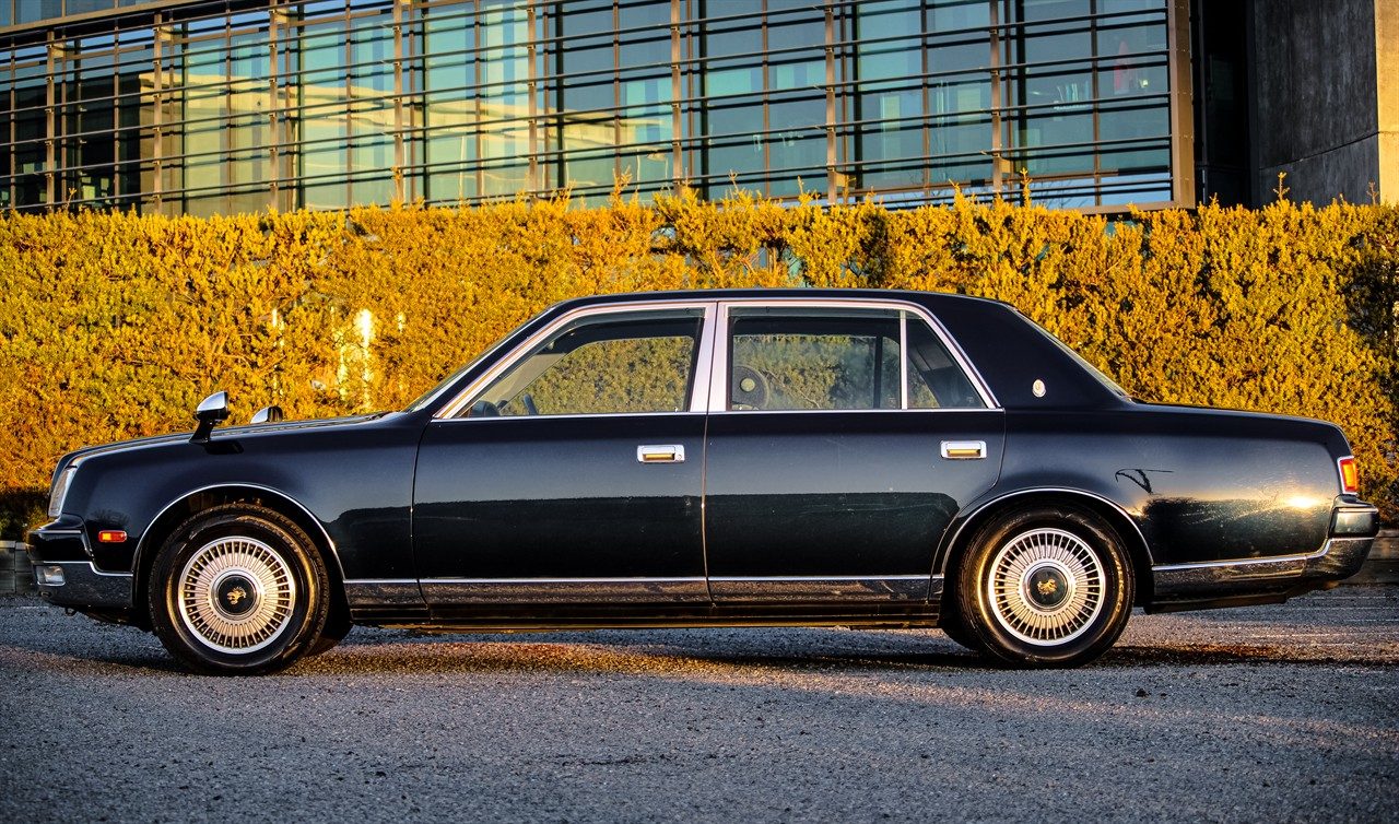 1997 Toyota Century V12