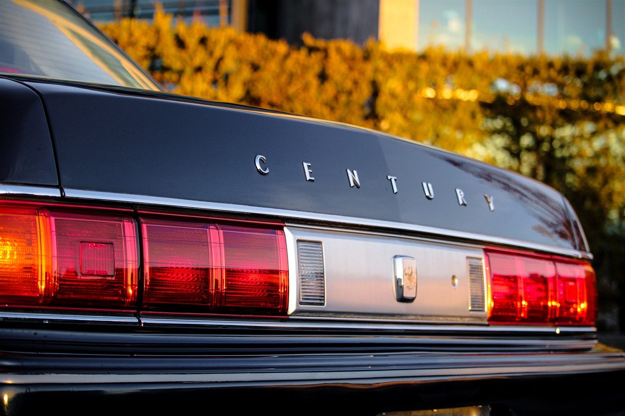 1997 Toyota Century V12