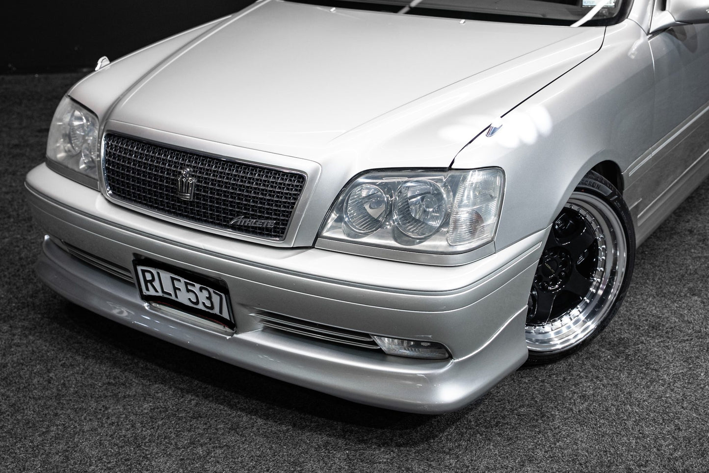 2001 Toyota Crown Athlete V