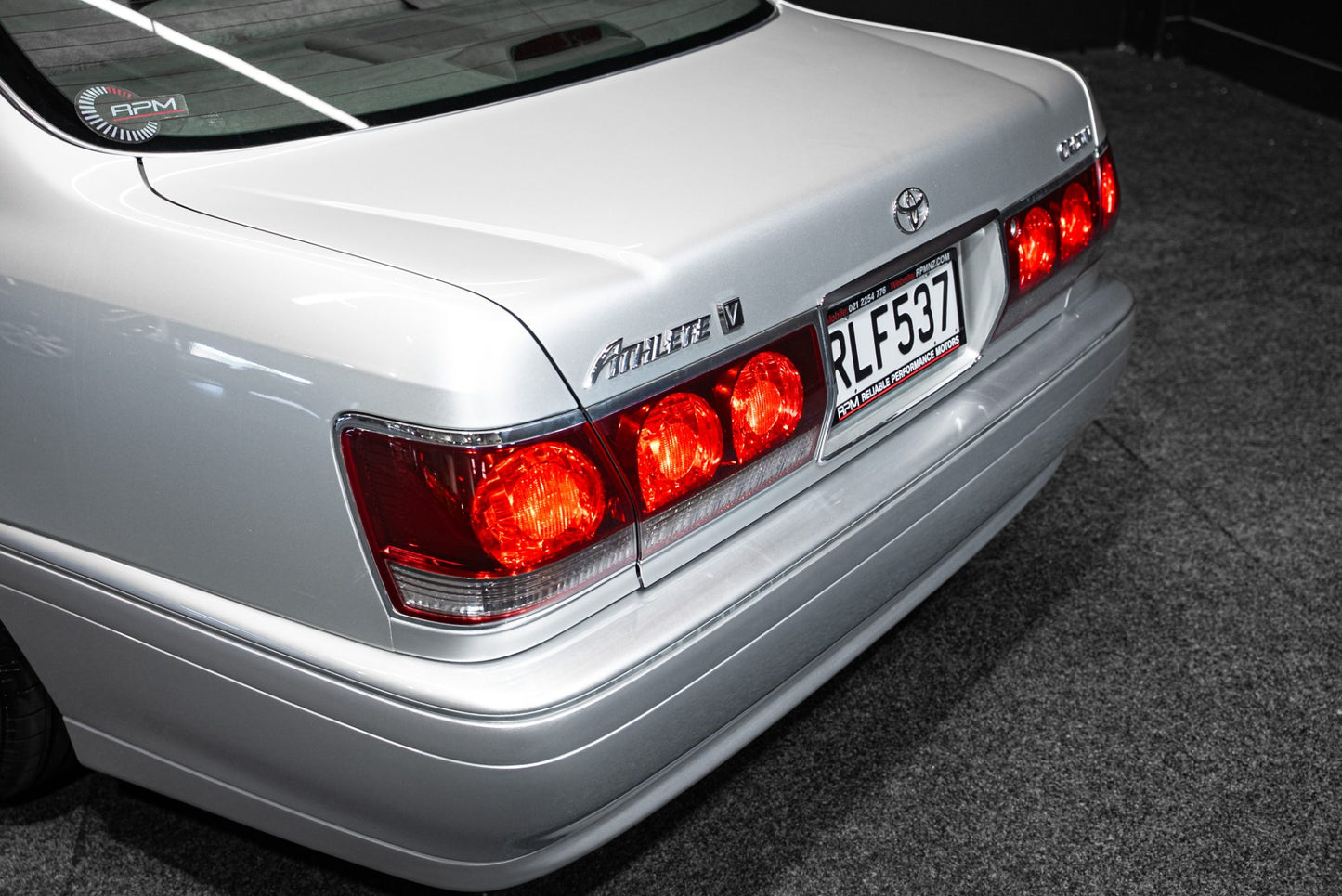 2001 Toyota Crown Athlete V