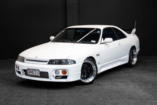 1997 Nissan Skyline R33 | GTS25T 5SP Manual!