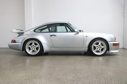 1992 Porsche 911 Carrera 2