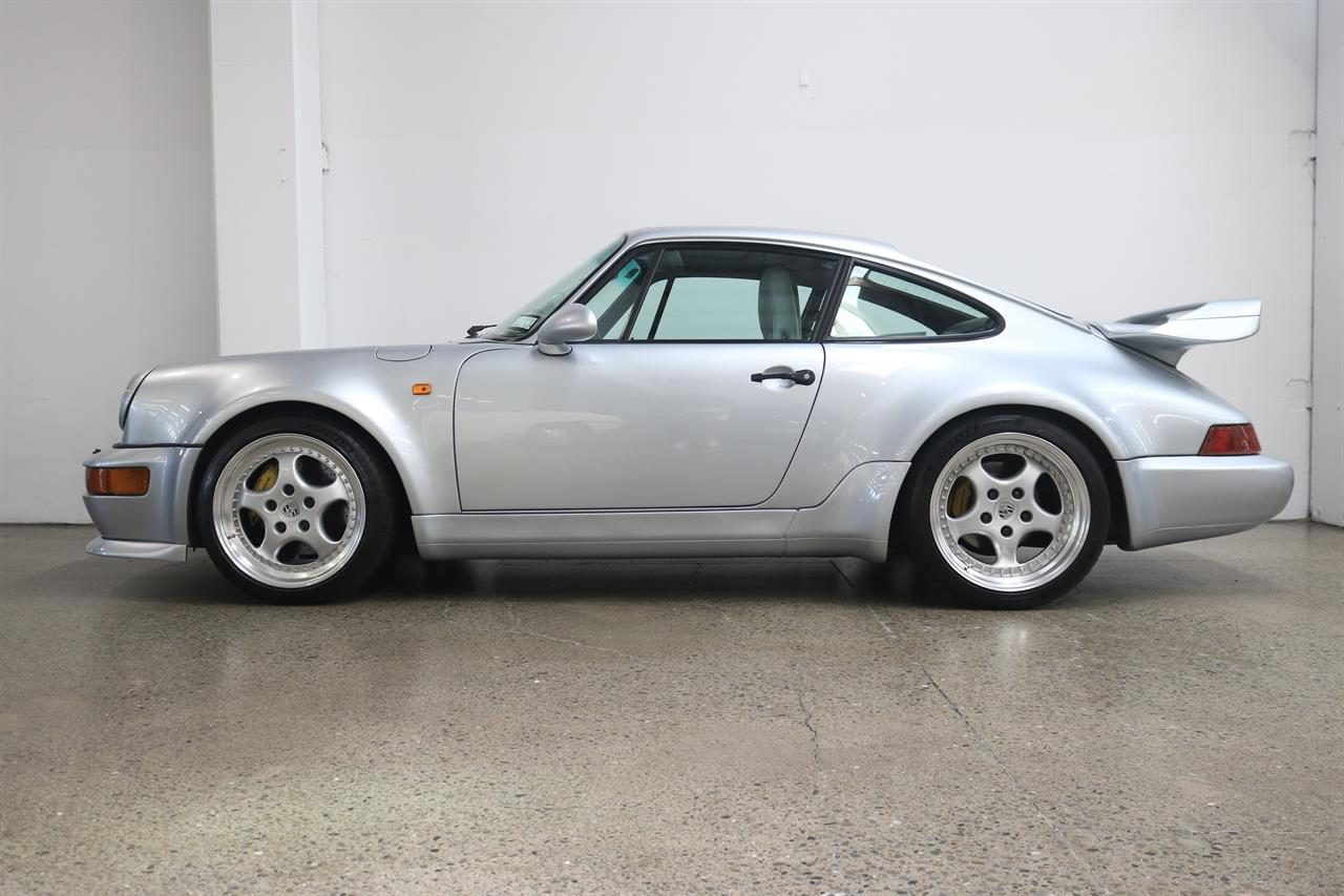 1992 Porsche 911 Carrera 2
