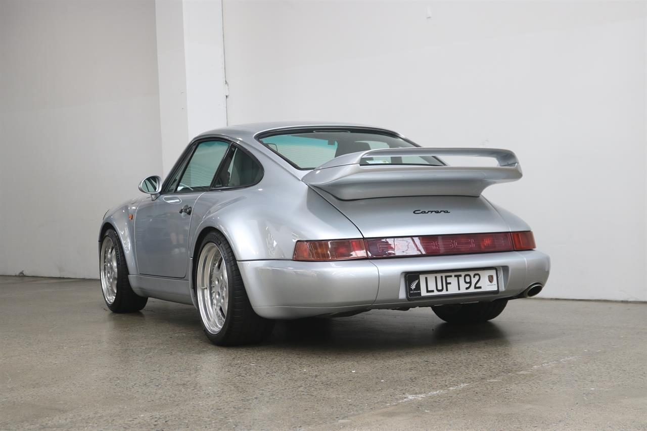 1992 Porsche 911 Carrera 2