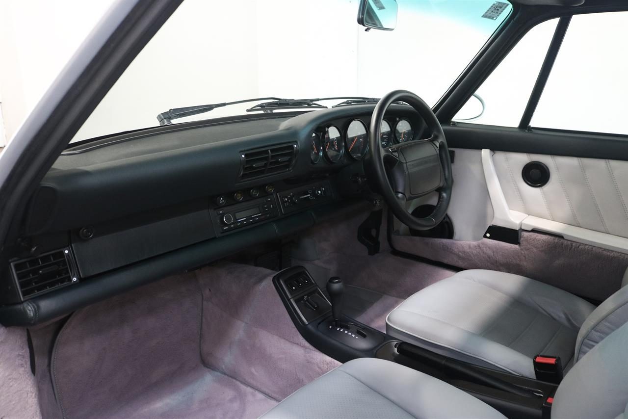 1992 Porsche 911 Carrera 2