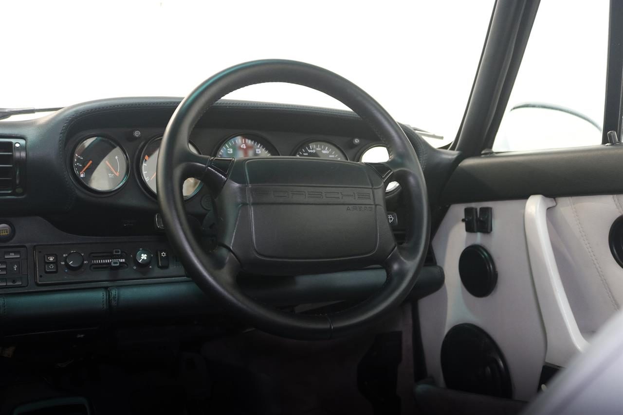 1992 Porsche 911 Carrera 2