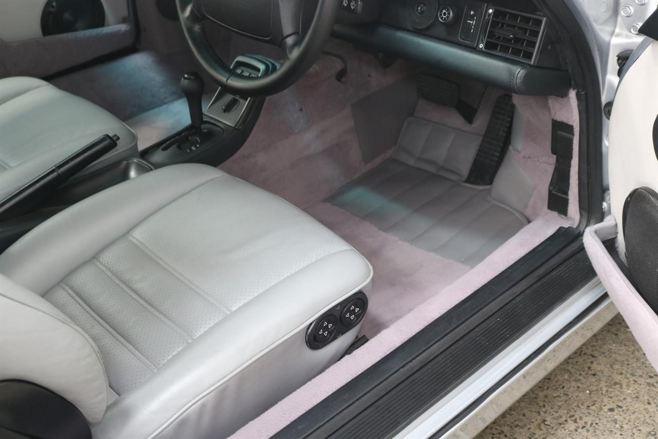 1992 Porsche 911 Carrera 2