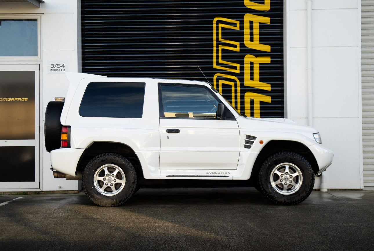 1998 Mitsubishi Pajero Evolution