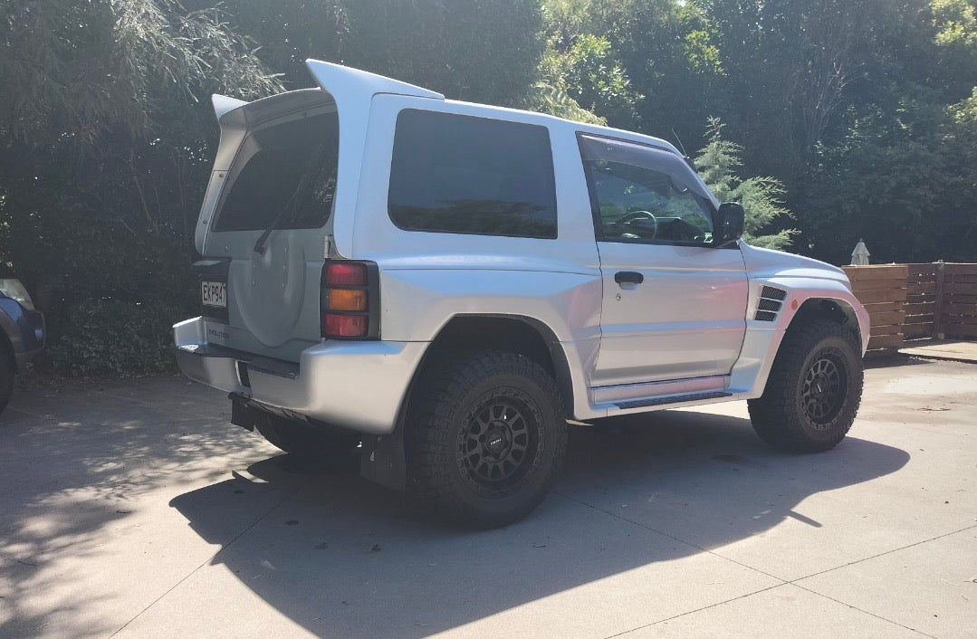 1998 Mitsubishi Pajero Evolution