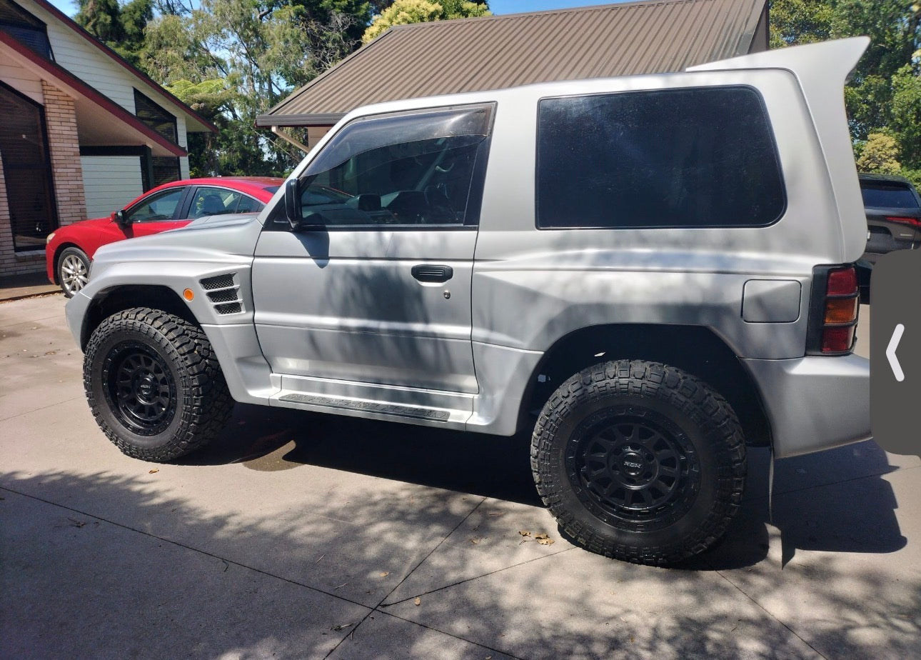 1998 Mitsubishi Pajero Evolution