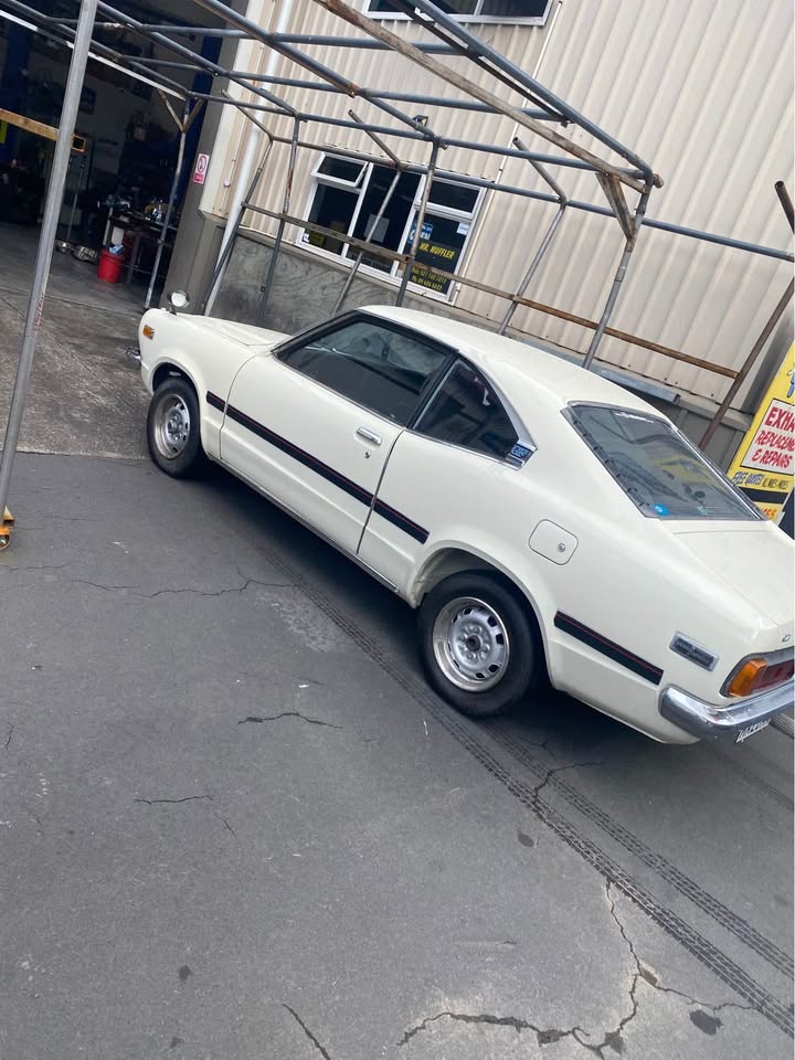 1977 Mazda 808 coupe