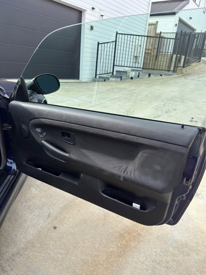 1995 BMW E36 320i coupe