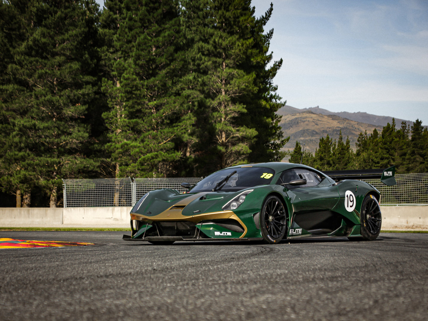 2020 Brabham BT62