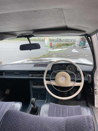 1976 Mercedes-Benz W115 230