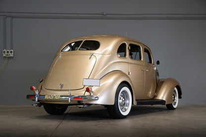 1937 FORD V8