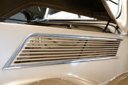 1937 FORD V8