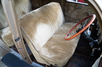 1937 FORD V8