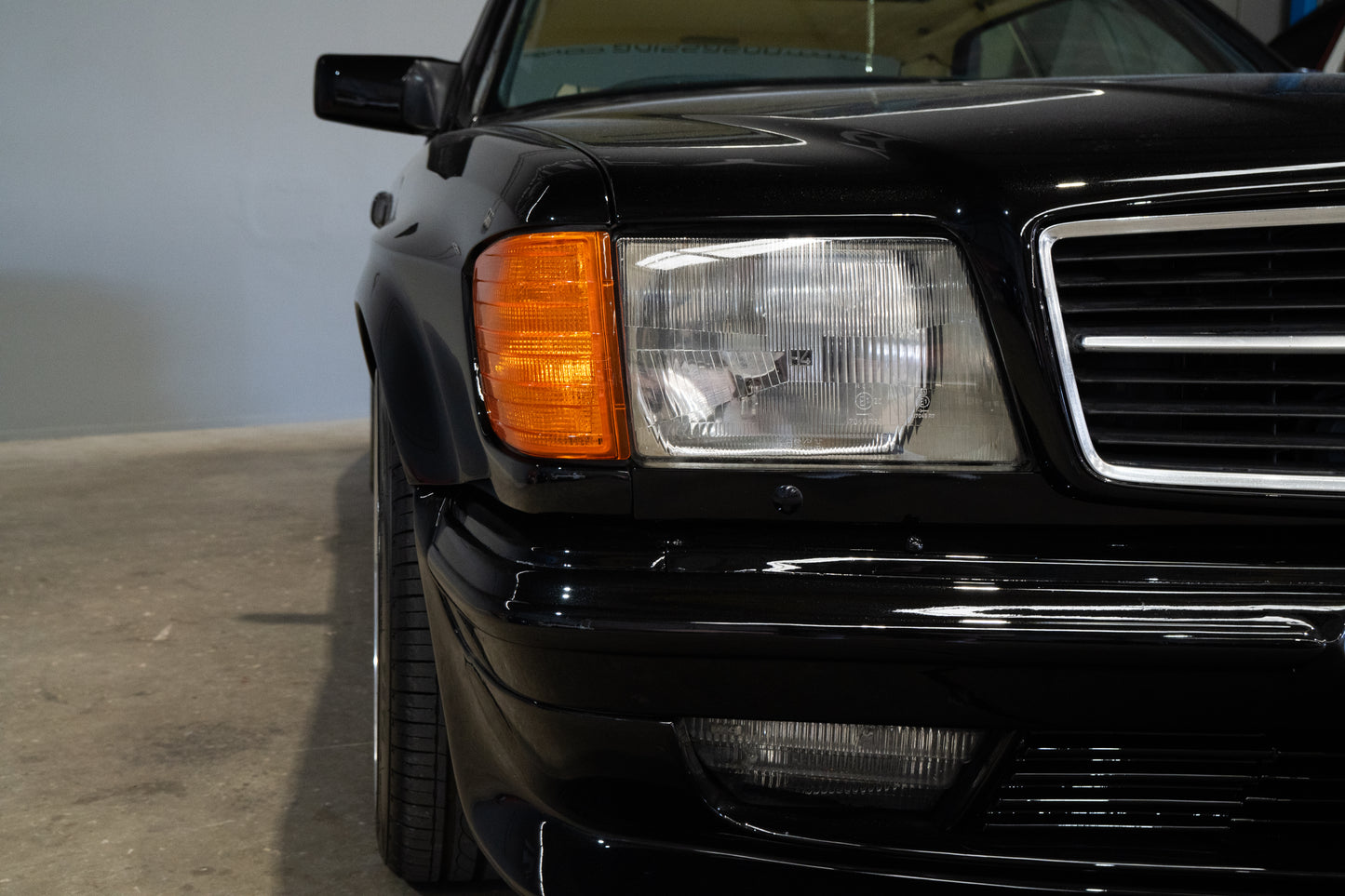 1983 MERCEDES-BENZ 500