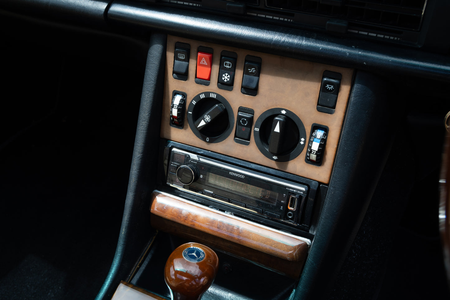 1983 MERCEDES-BENZ 500