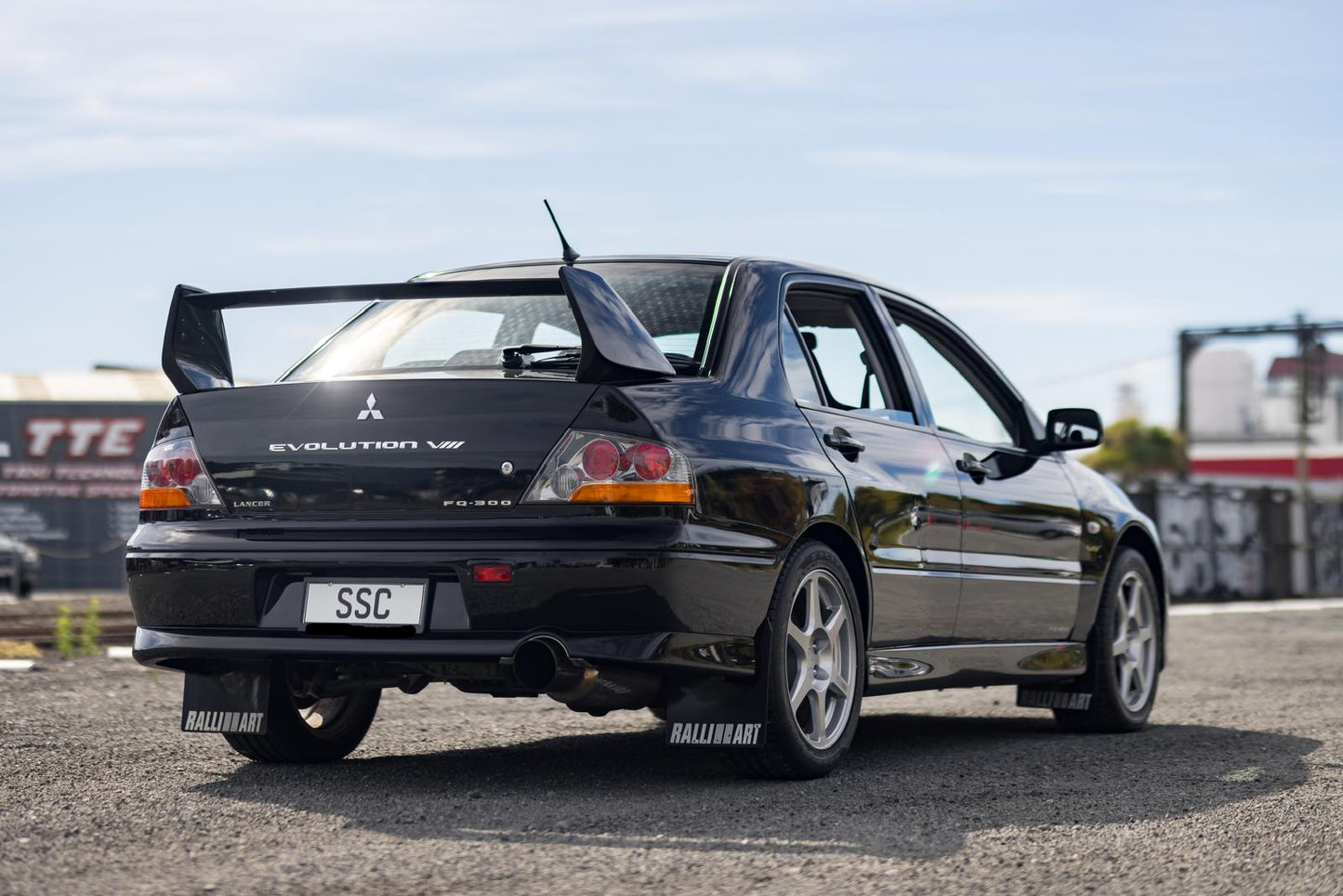 2004 Mitsubishi Lancer Evolution 8 (VIII) FQ-300