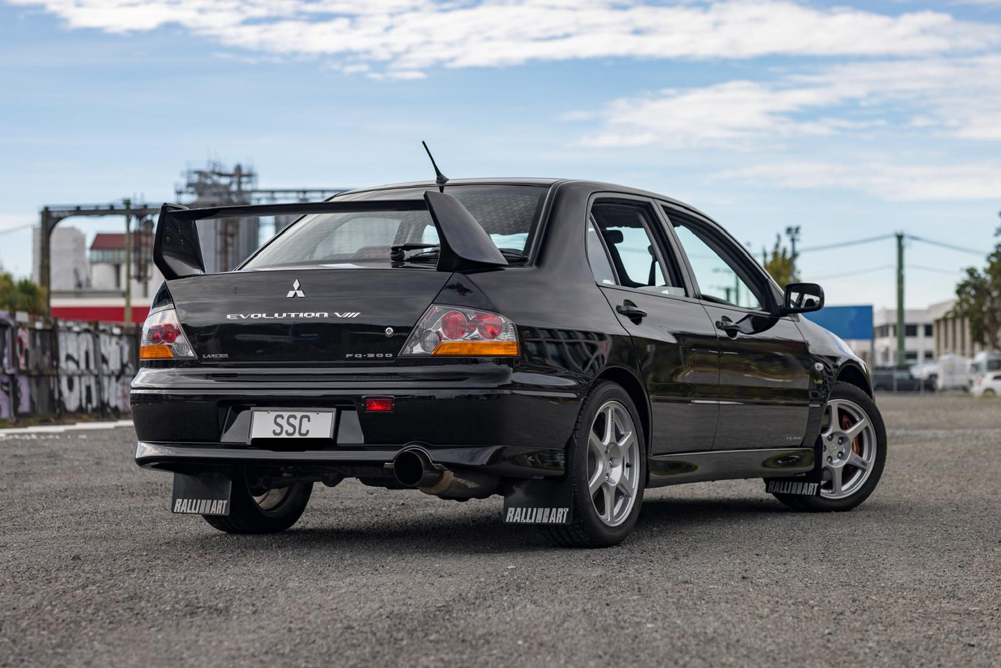 2004 Mitsubishi Lancer Evolution 8 (VIII) FQ-300