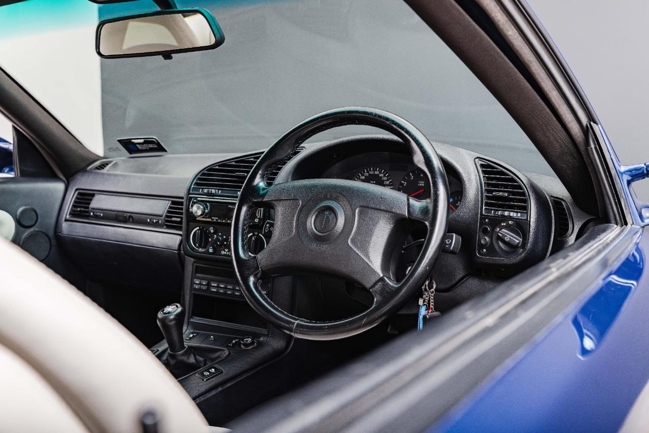 1993 BMW M3 COUPE (E36) 5MT