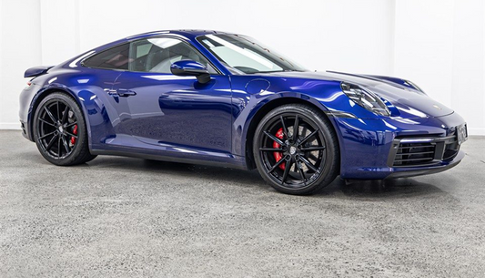 2019 Porsche 911 CARRERA