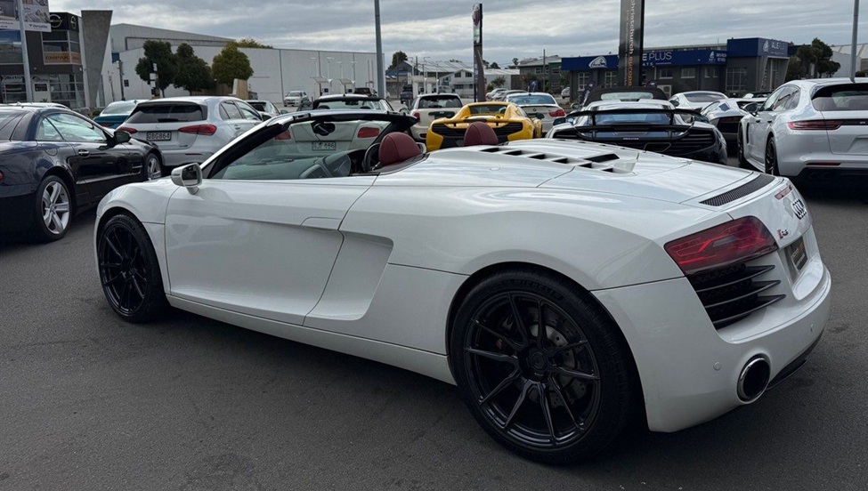 2015 Audi R8 4.2 V8 FSI Spyder S-Tronic Quattro