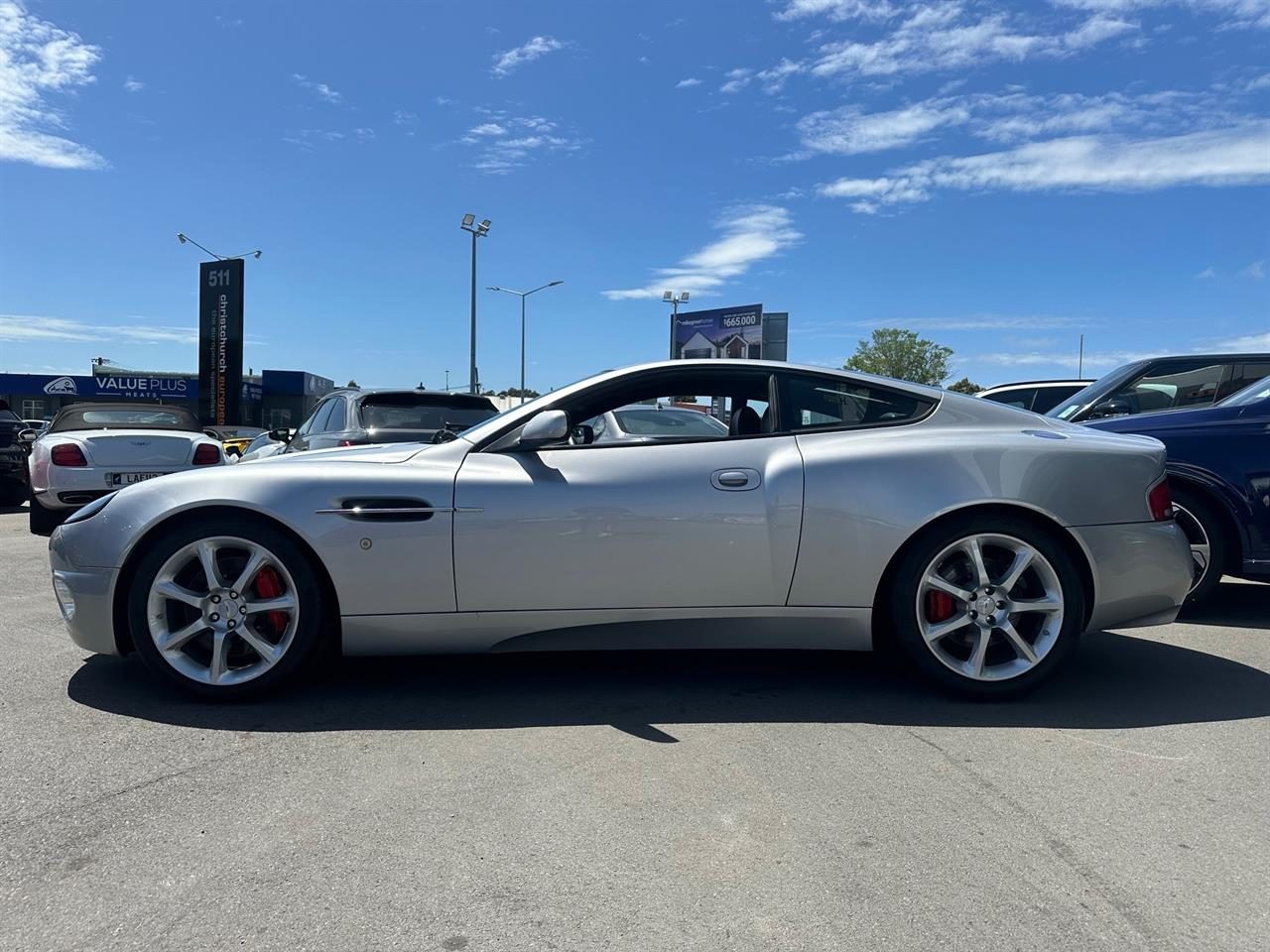 2004 Aston Martin Vanquish 6.0 V12 Generation 1