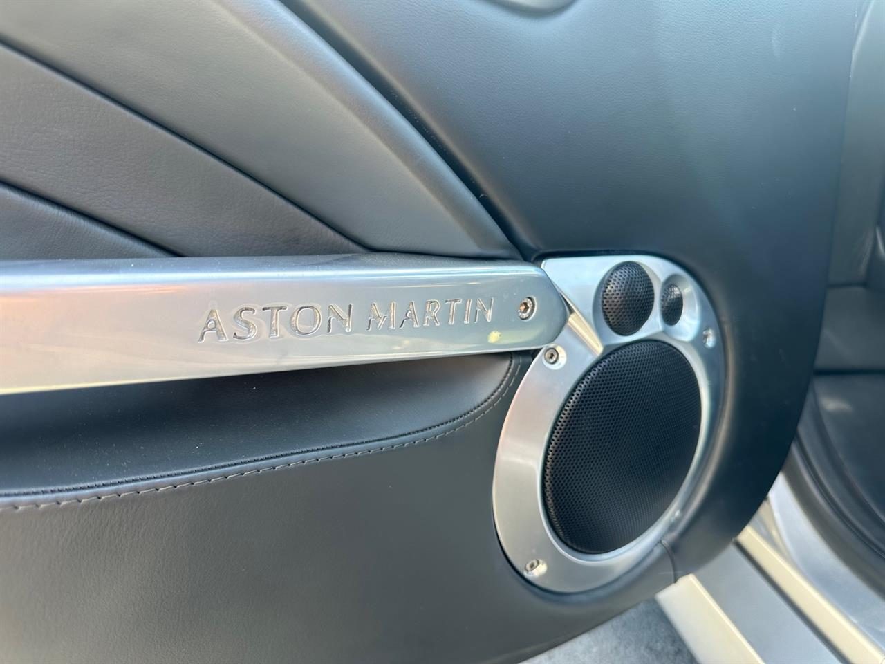 2004 Aston Martin Vanquish 6.0 V12 Generation 1
