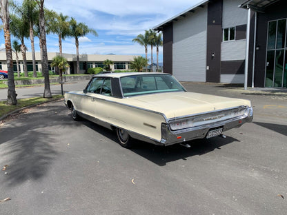 1965 Chrysler New Yorker Big Block, 2 Door Hardtop