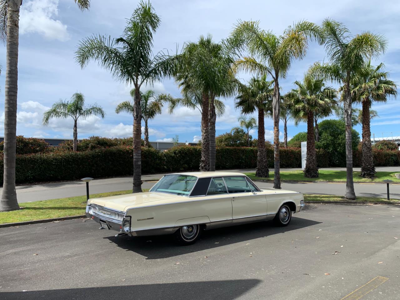 1965 Chrysler New Yorker Big Block, 2 Door Hardtop