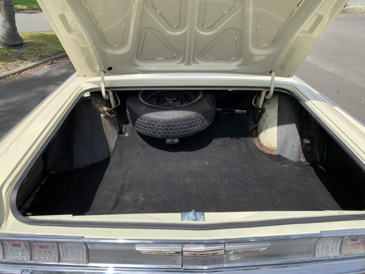 1965 Chrysler New Yorker Big Block, 2 Door Hardtop