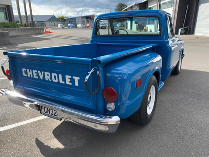 1972 Chevrolet C10 Stepside Short Bed Custom Deluxe Manual Trans